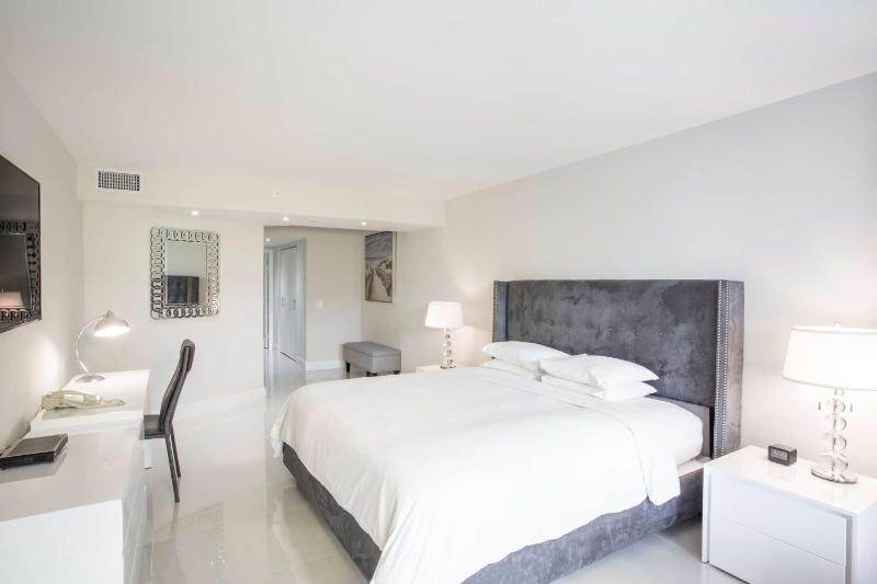 Two-Bedroom Apartment with Kitchen & Balcony image 3