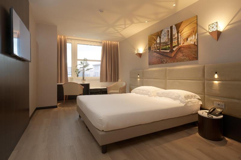 Superior Double or Twin Room image 2