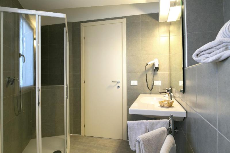 Family Room (2 Adults + 2 Children) with Balcony image 4