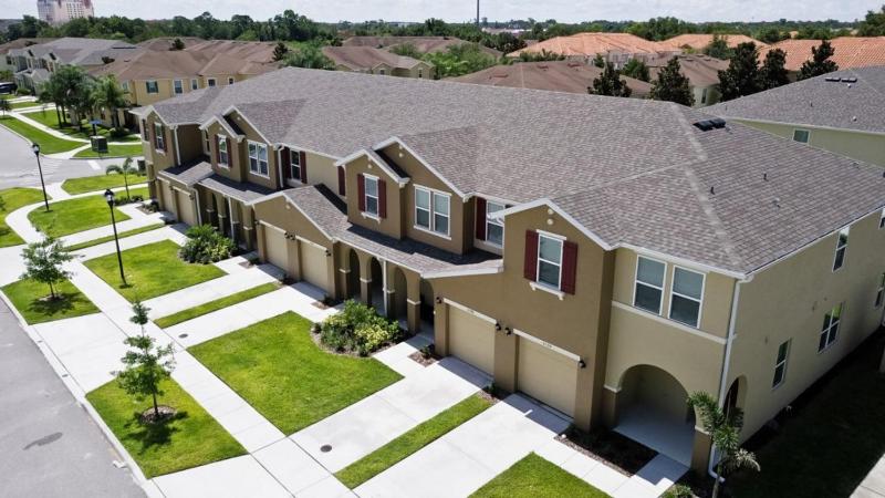 Special Offer Townhome at Compass Bay - image 8