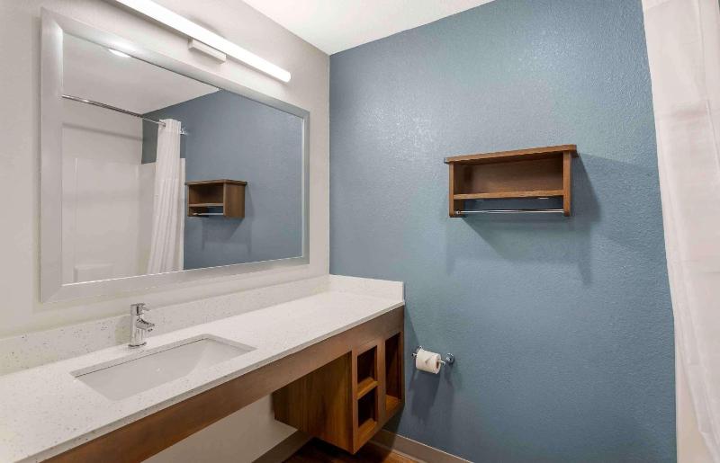Extended Stay America Suites - Tampa - Casino Area - image 20