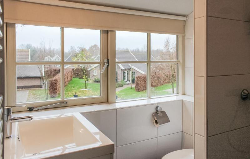 Three-Bedroom Holiday Home  image 4