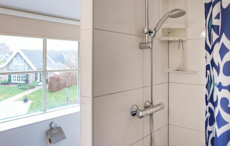 Three-Bedroom Holiday Home  image 3