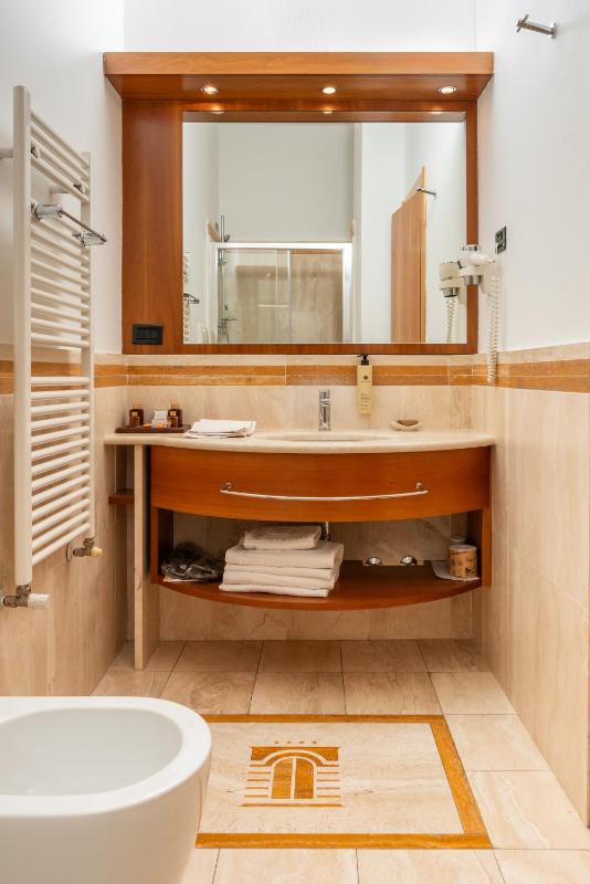 Superior Single Room image 1