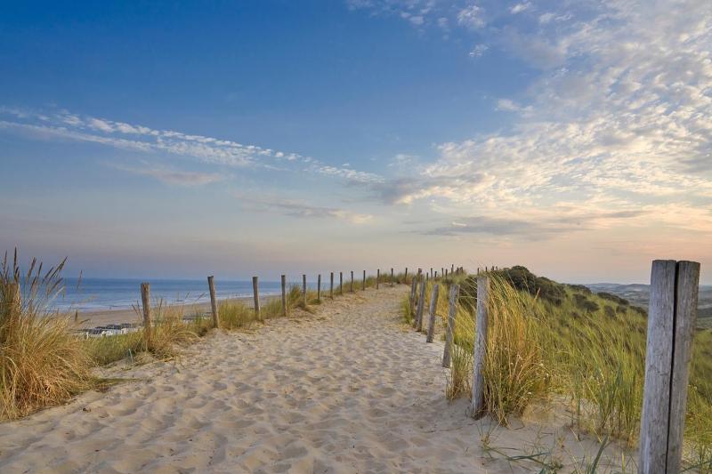 Two-Bedroom Apartment with Dune Terrace (3 Adults) image 3