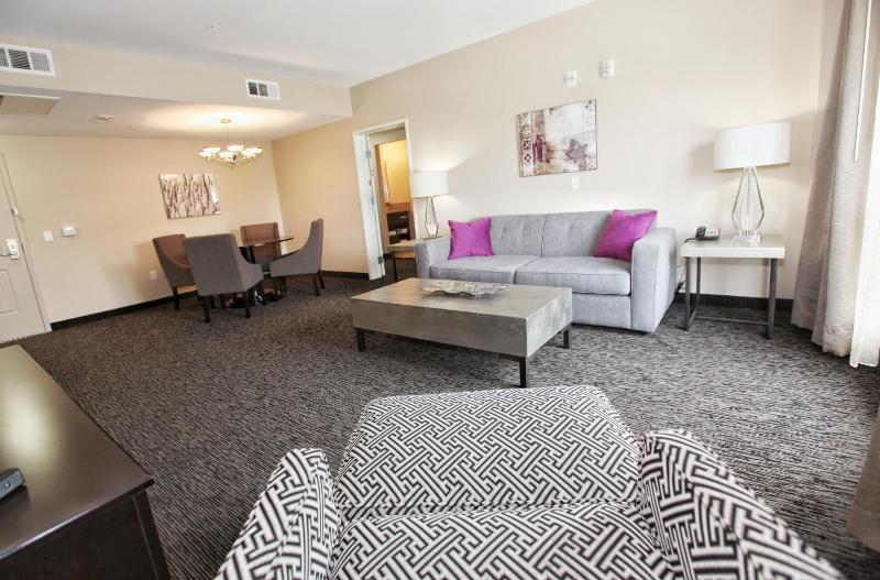 Grand Legacy Three Room Suite image 4