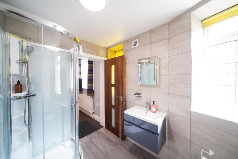 Standard Single Room image 2