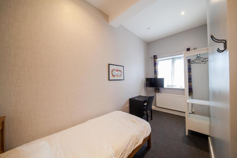Standard Single Room image 1