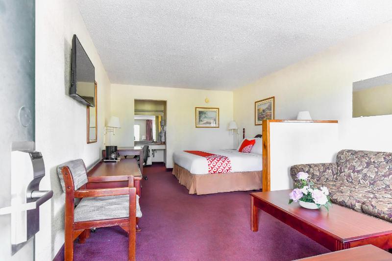 King Room image 3