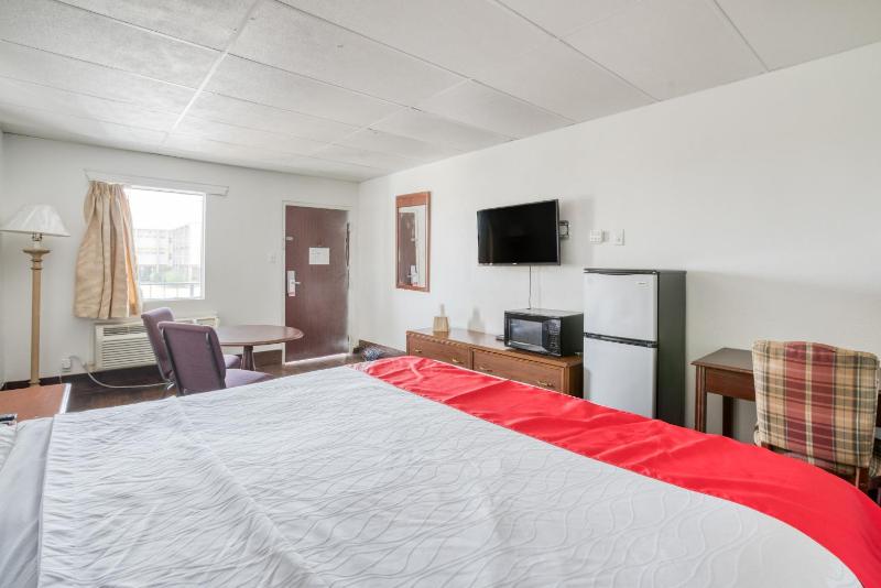 King Room image 4