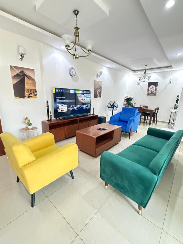 Premium 2BR Heart of the City Mins to Bastos Apt 4D - image 6