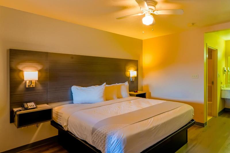 King Room image 1