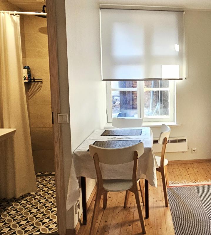 One-Bedroom Apartment image 3