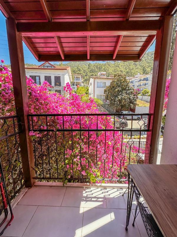 Royalis Boutique Suites - image 29