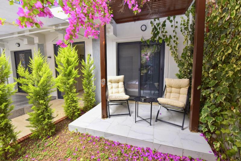 Royalis Boutique Suites - image 39