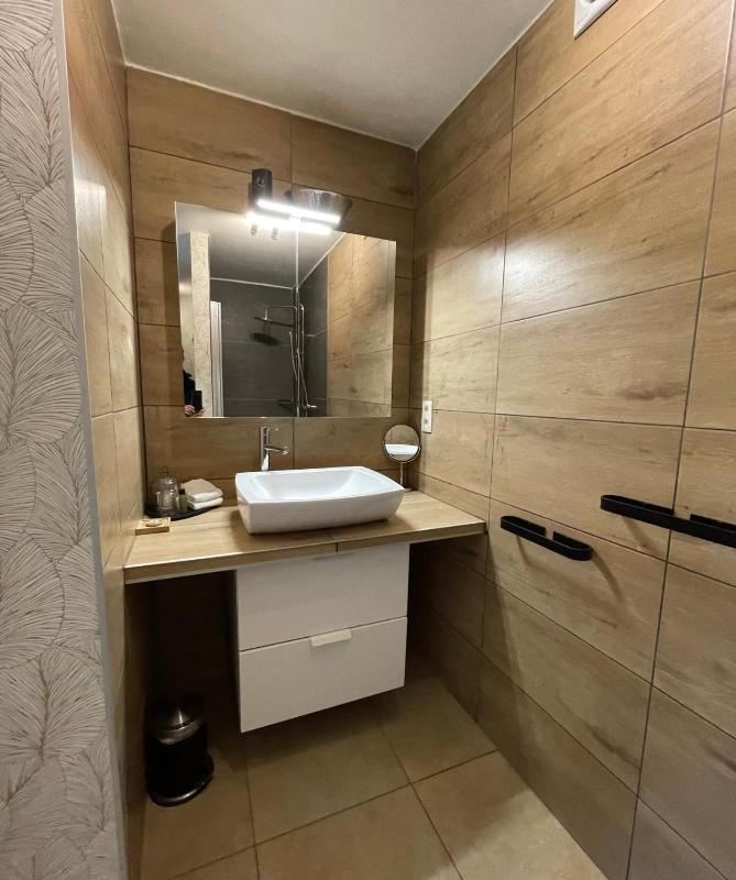 Double Room image 4