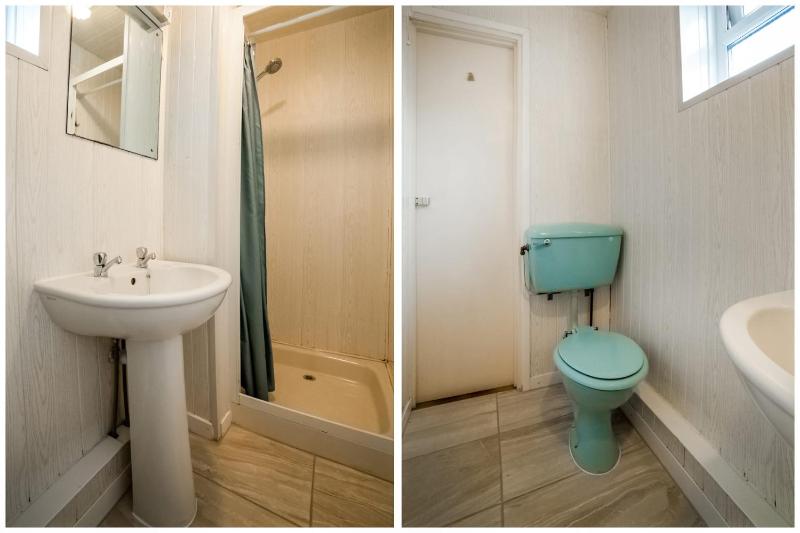 Standard Twin Room with Shared Bathroom image 3
