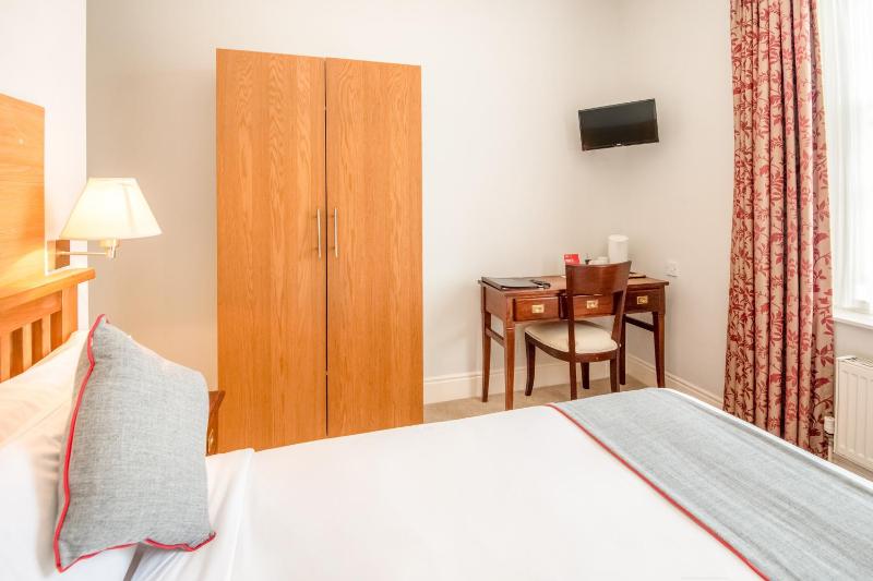 Standard Double Room image 1