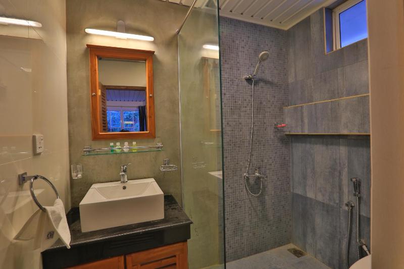 Lemas Holiday Bungalow - image 12