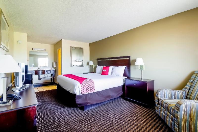 King Room image 3