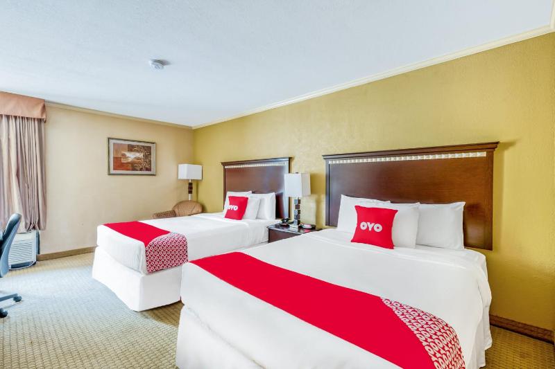 Queen Room with Two Queen Beds image 1