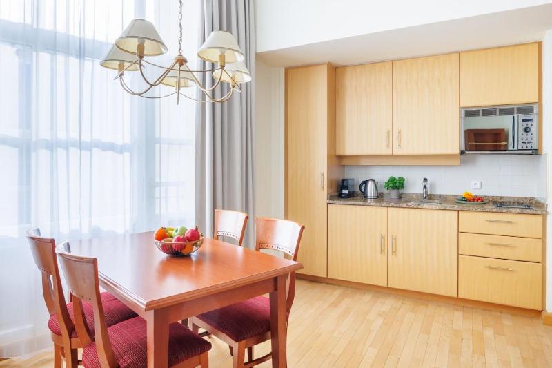 One-Bedroom Apartment image 1
