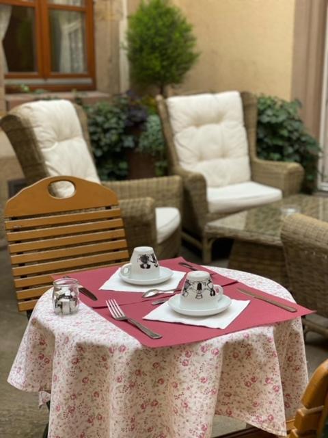 Logis Hotel Saint-Martin - image 26