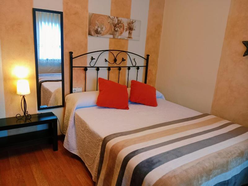 Standard Double Room image 2