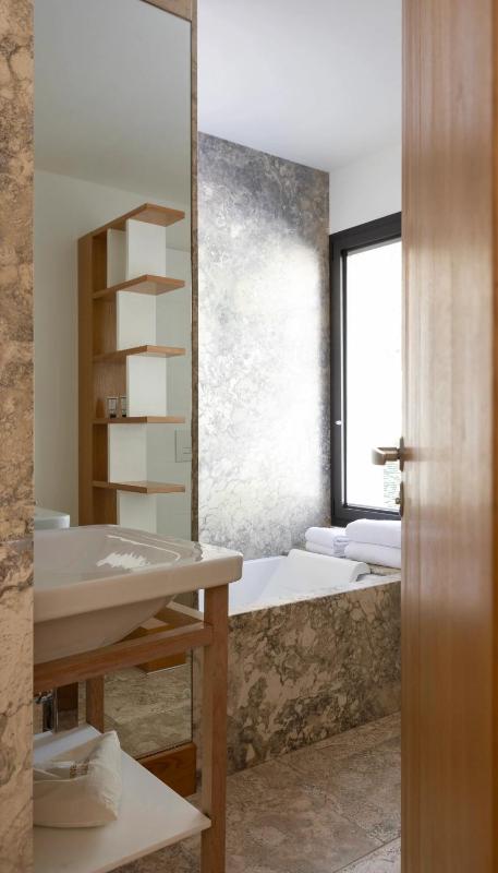 Superior Double Room image 4