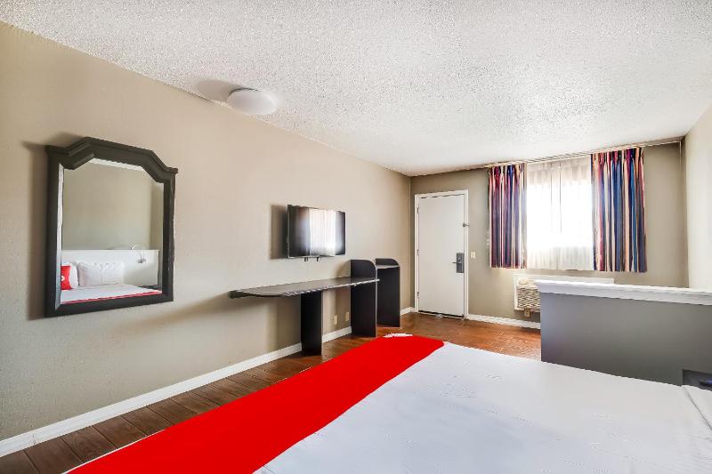 King Room image 3
