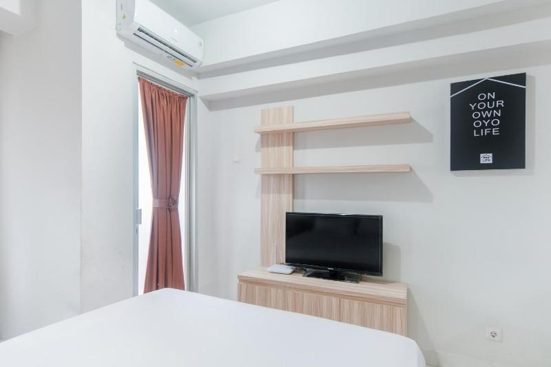 OYO Life 2837 Apartment Dramaga Tower - image 5