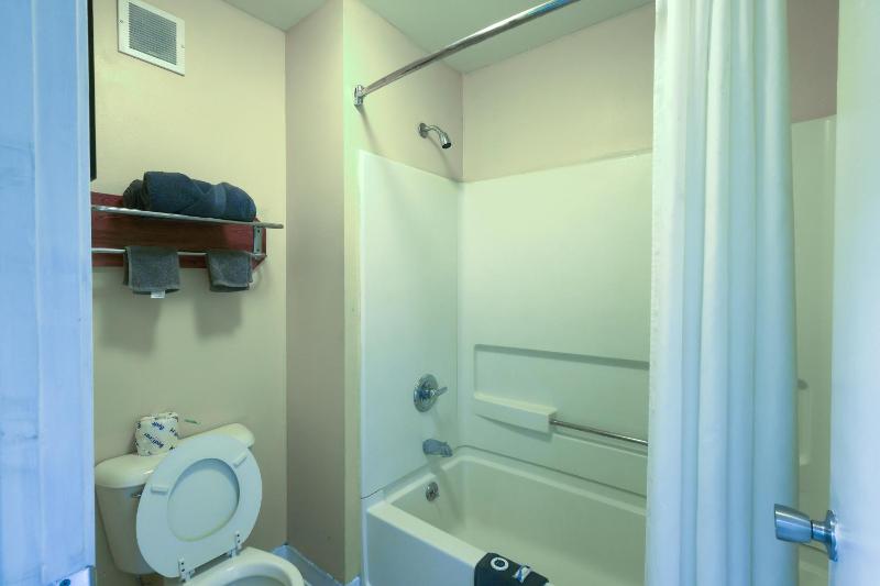 King Room image 3