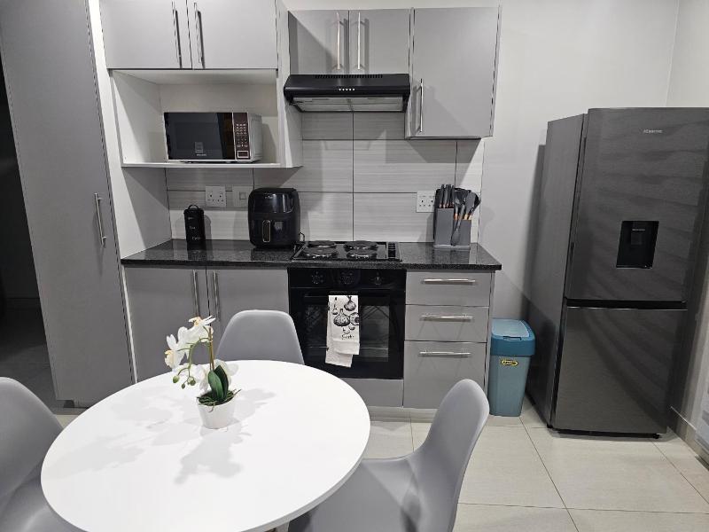 Zeeluli Mbabane CBD Apartments - image 16