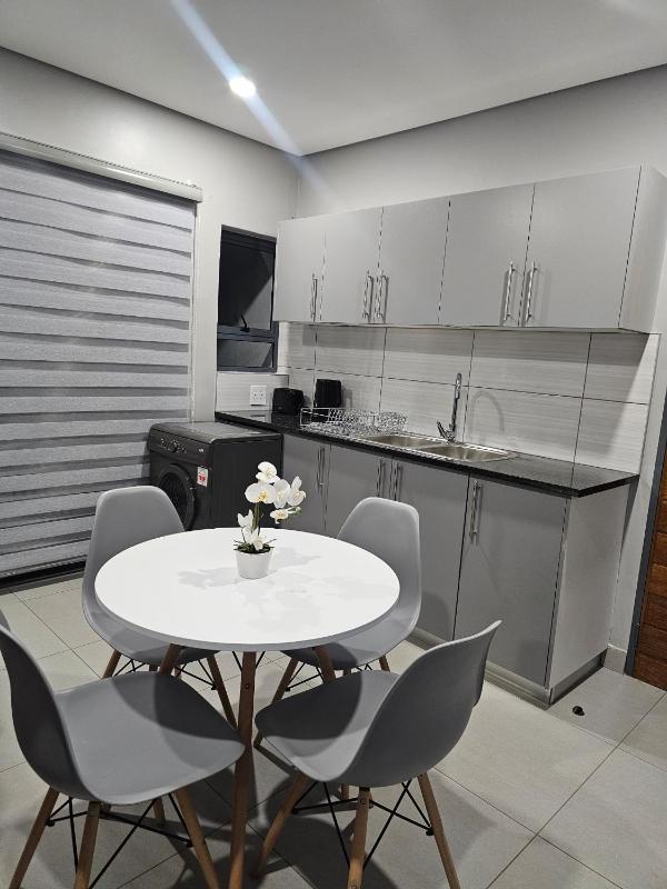 Zeeluli Mbabane CBD Apartments - image 11