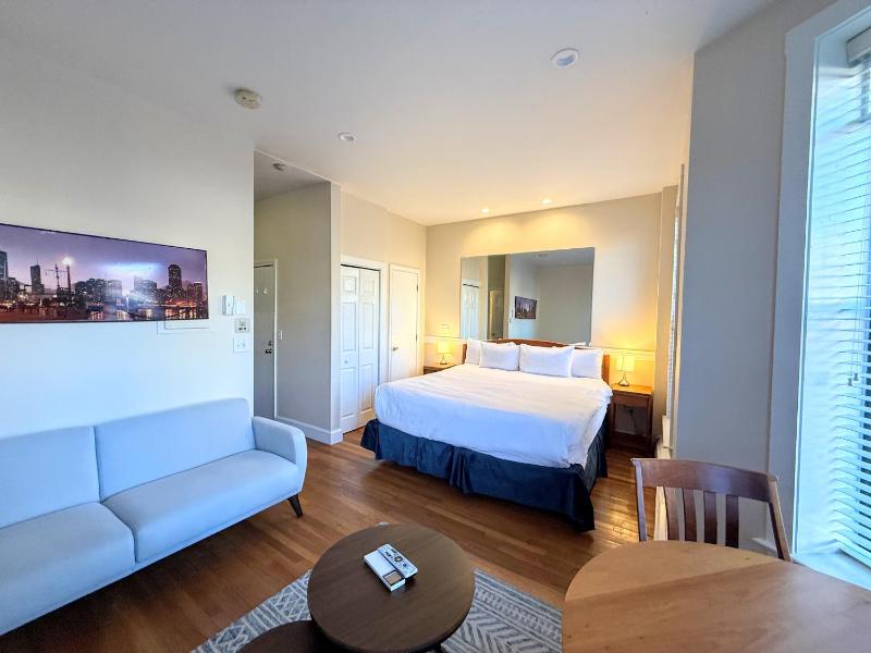 Copley House Extended Stay - image 6