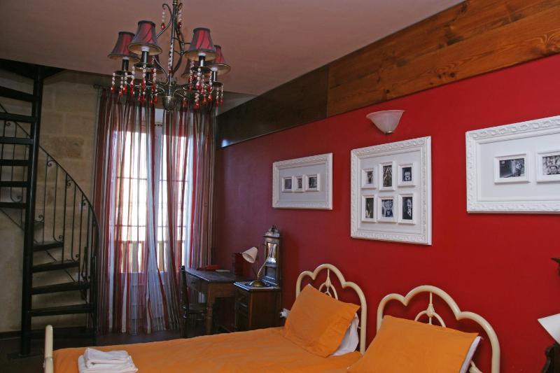 Quadruple Room - Split Level image 2