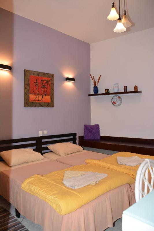 Twin Room image 1