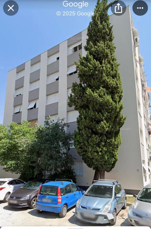 Lara Apartment - image 1