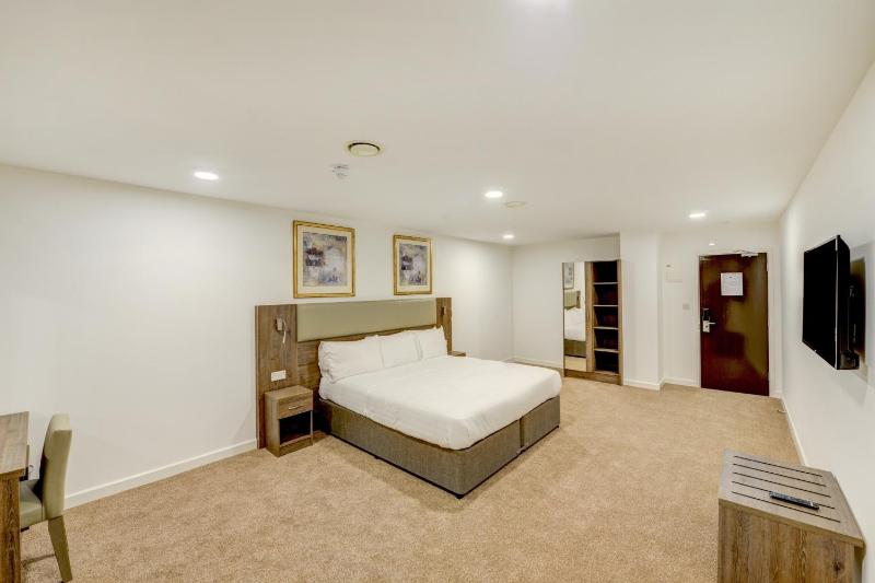 Superior Double Room image 1