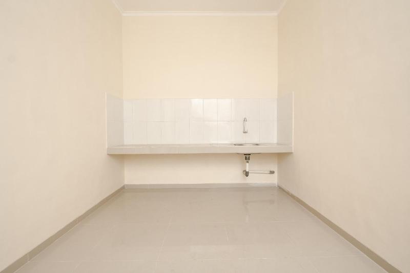 OYO Life 3531 Wisma Eka - image 4