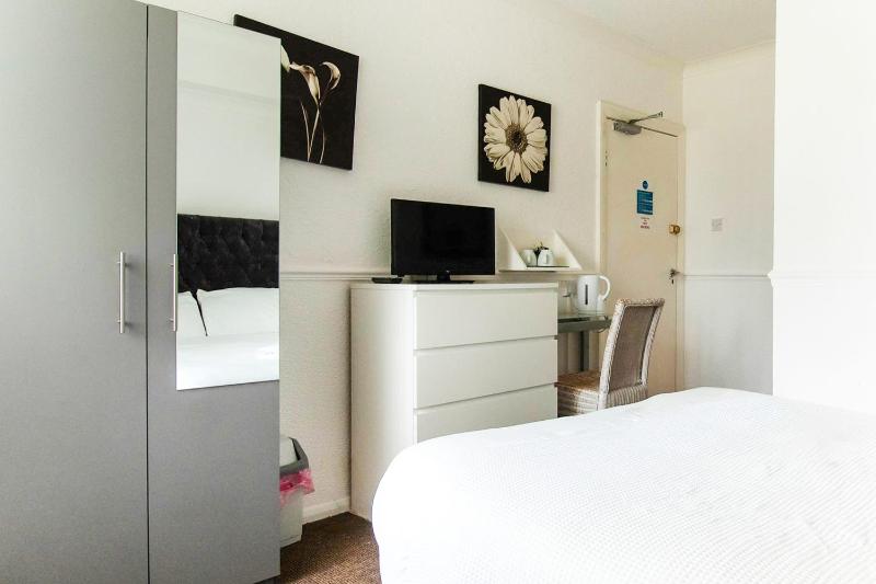 Standard Single Room image 1