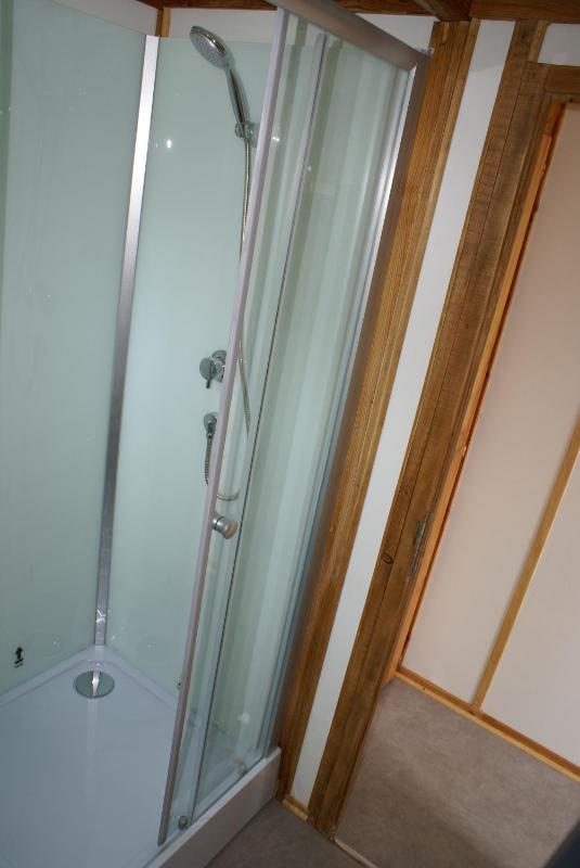 Two-Bedroom Chalet image 4
