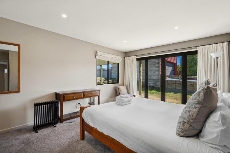 King of the Hill | Spacious & Family Friendly - image 12