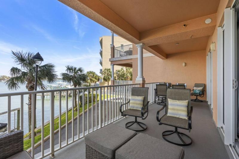 206 Harborview Grande - image 42