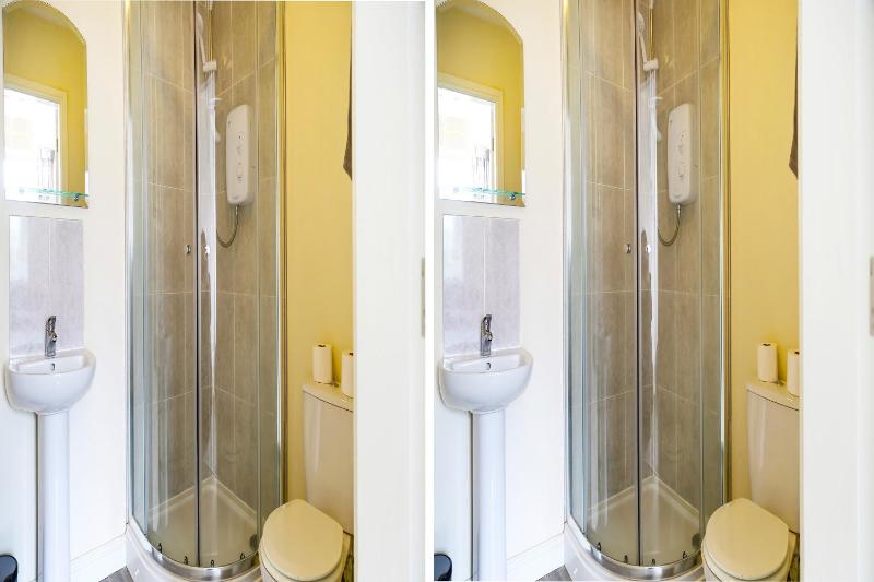 Standard Single Room image 1