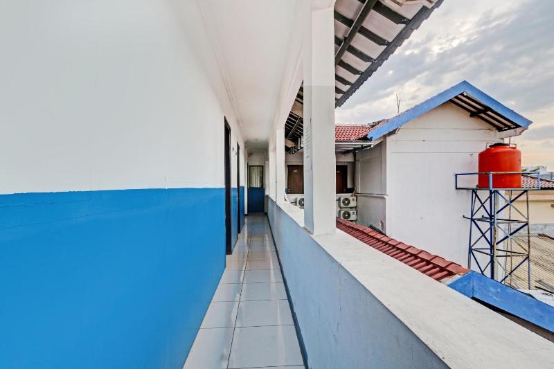 Hotel O Near Mall Ciputra 2 - image 12