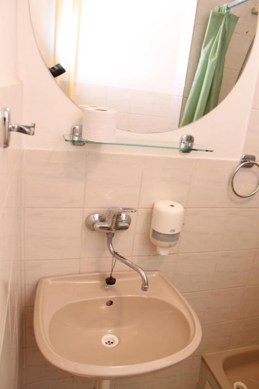One-Bedroom Apartment image 3