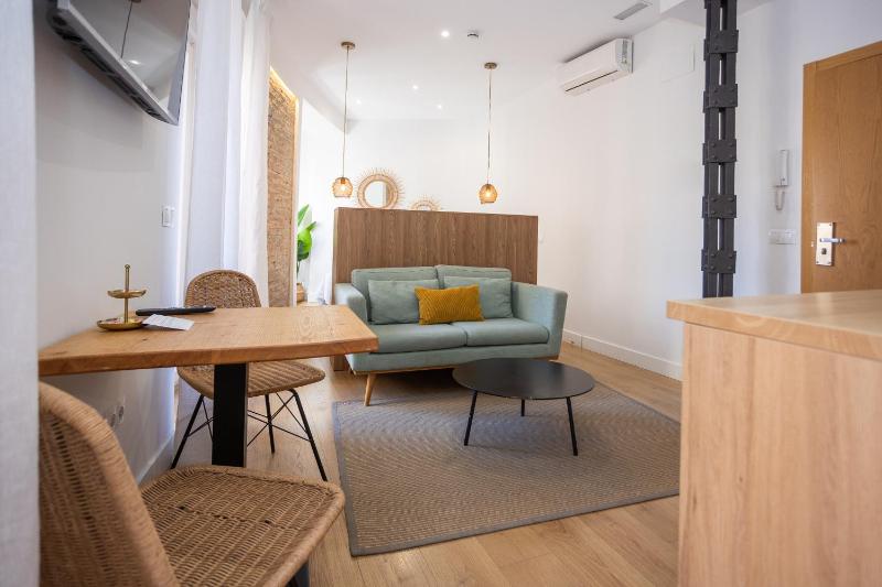Chinitas Santos Apartments - image 7