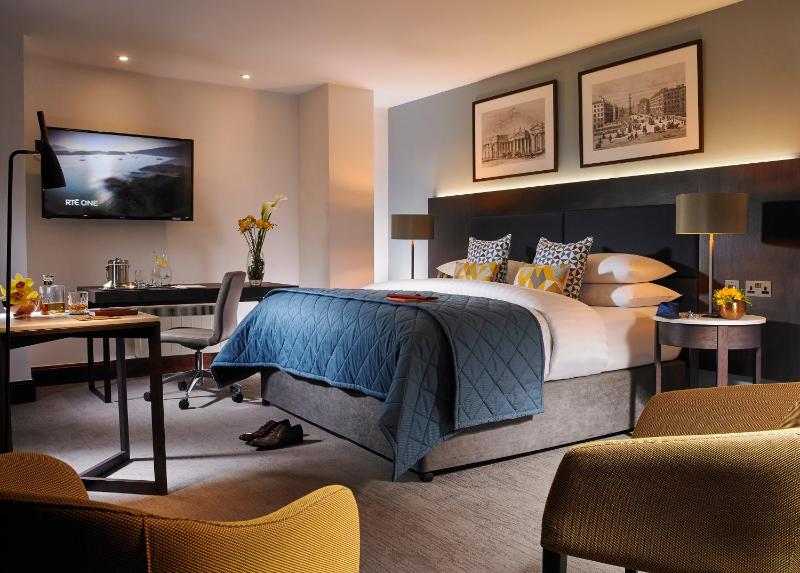 Executive King Room image 2