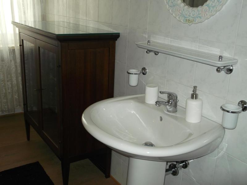Single Room with Balcony image 4